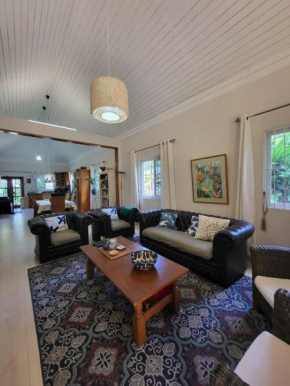 Casa Vien -Serene 2-Bedroom Eco Cottage with Private Beach Access